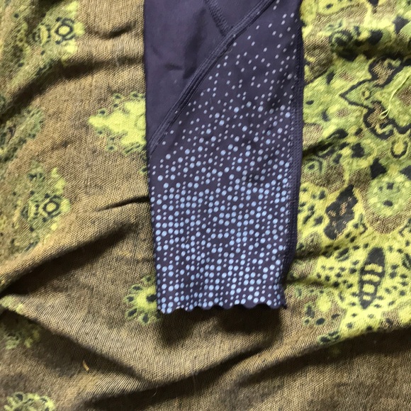 Lululemon leggings - Picture 2 of 5